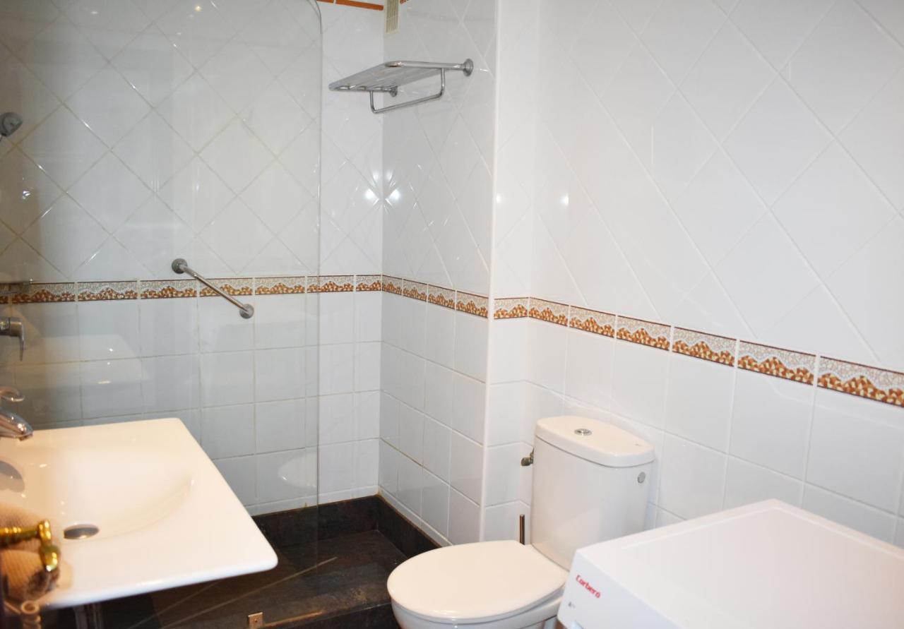 Playa Park 3 - 1 Bed - Ground Floor - Air-Con - Private Wi-Fi - Uk Tv Apartment Puerto del Carmen  Ngoại thất bức ảnh